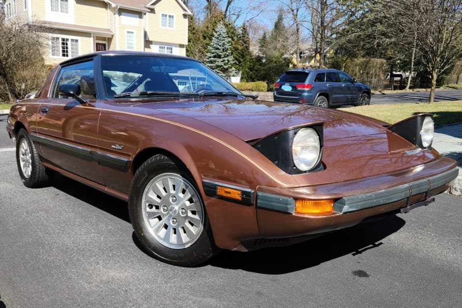 1984 Mazda RX-7 FB sold for $14,000