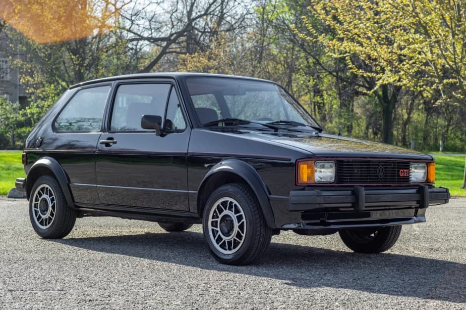 1984 Volkswagen GTI Mk1 sold for $13,000