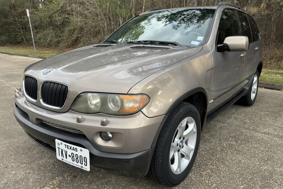 2004 BMW X5 sold for $15,500