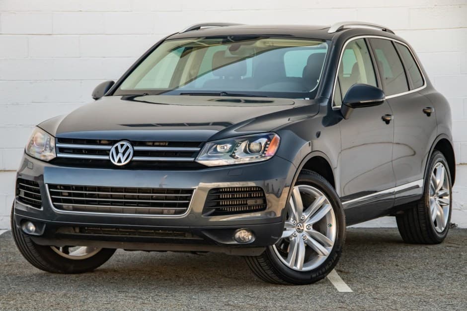 2013 Volkswagen Touareg sold for $26,000