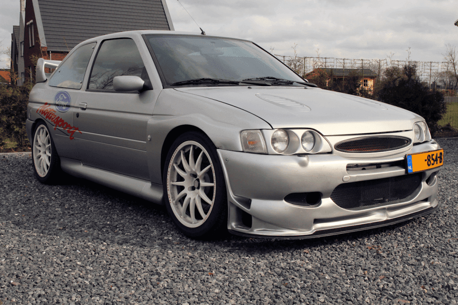 1993 Ford Escort RS Cosworth sold for $34,500