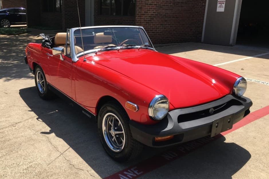 1975 MG Midget sold for $13,500