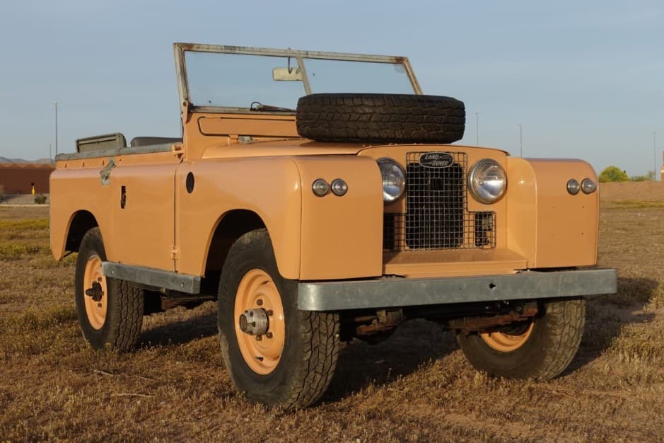 1962 Land Rover Series 88 sold for $25,000