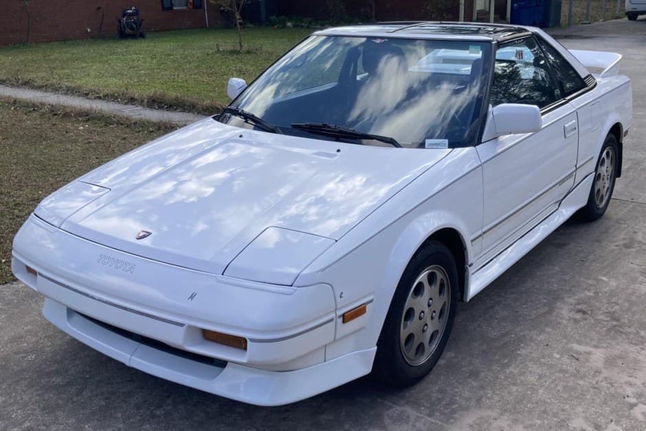 1989 Toyota AW11 MR2 sold for $15,000