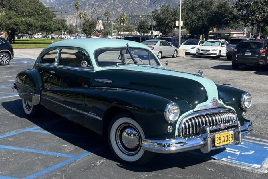 1948 Buick Super sold for $12,250
