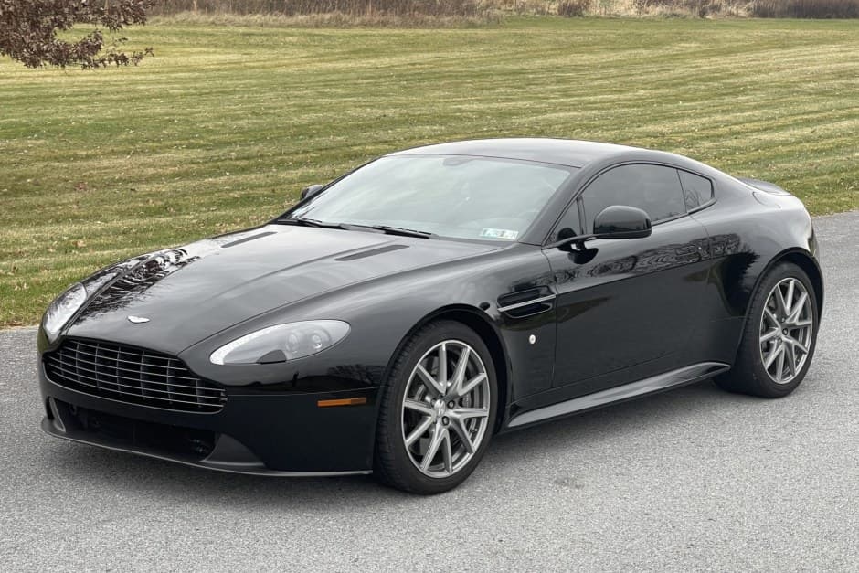 2015 Aston Martin V8 Vantage (2006+) sold for $57,000