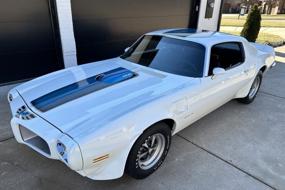 1970 Pontiac Firebird (1970-1981) sold for $81,000