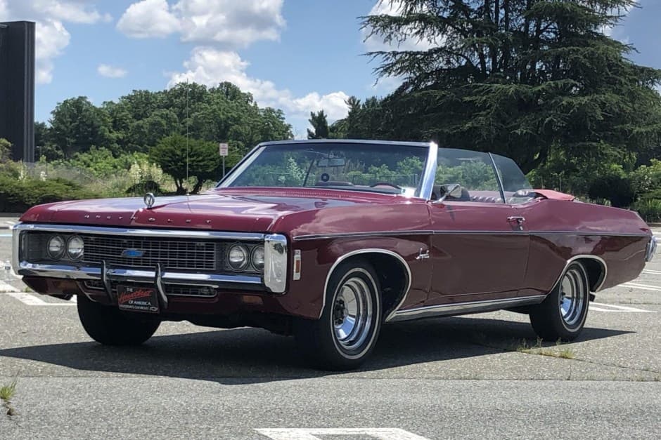 1969 Chevrolet Impala sold for $15,300