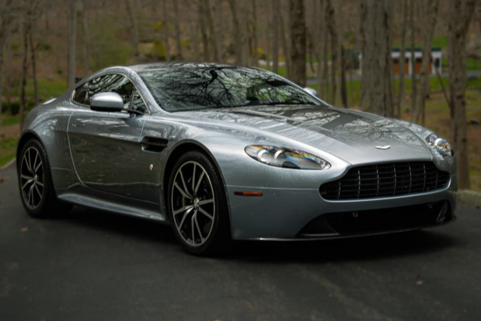 2014 Aston Martin V8 Vantage (2006+) sold for $65,888