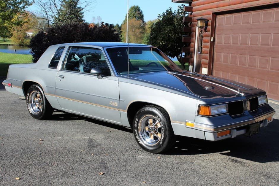 1987 Oldsmobile 442 sold for $13,250