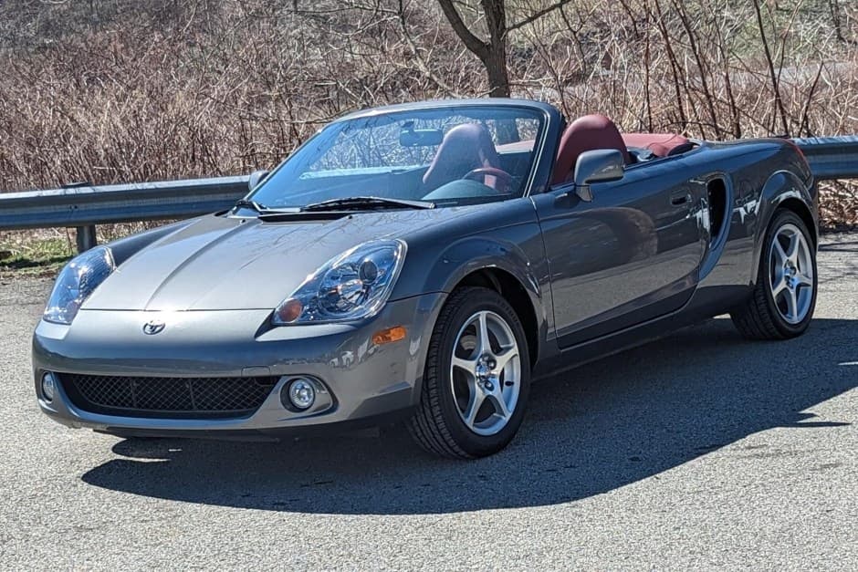 2004 Toyota W30 MR2 sold for $24,250