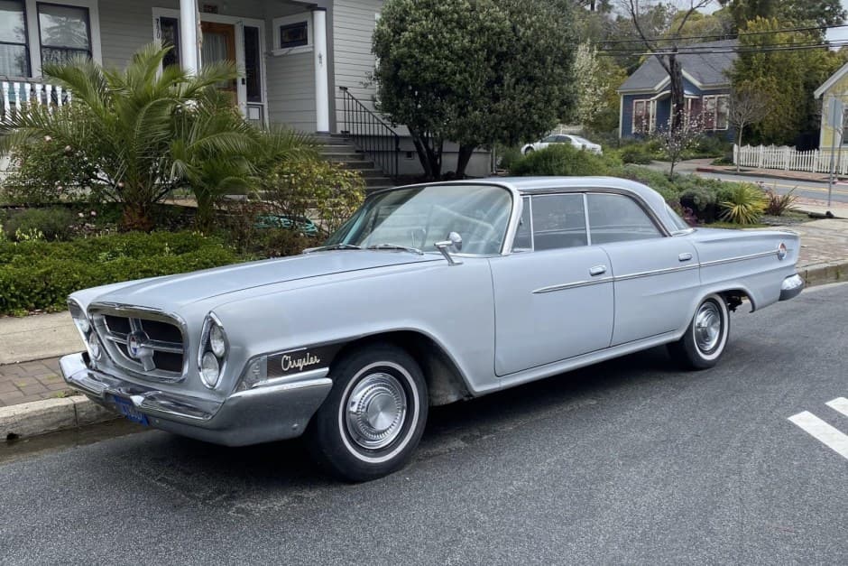 1962 Chrysler 300 Non-Letter Series (1962-1972) sold for $3,800