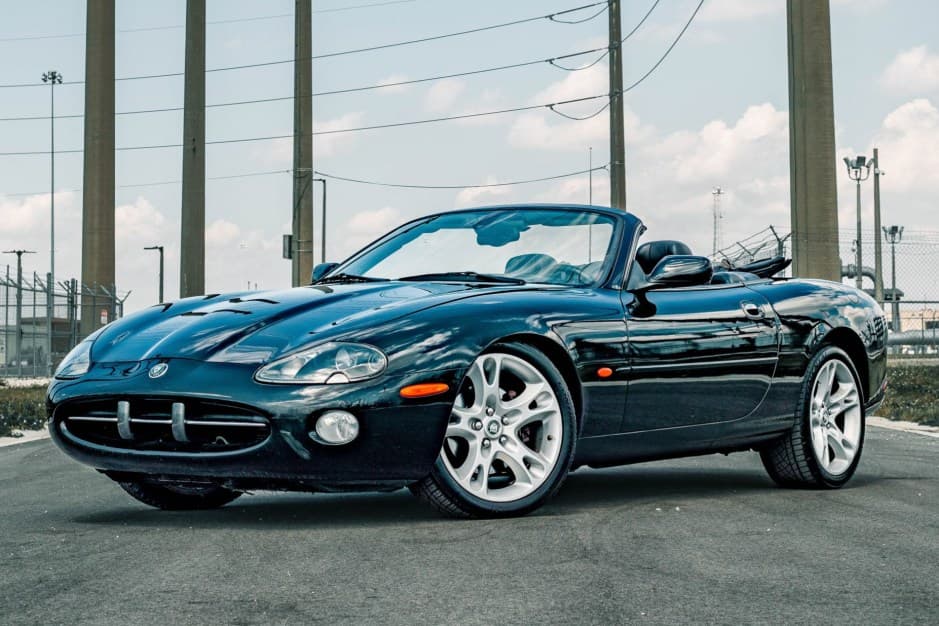 2003 Jaguar XK8 sold for $7,600