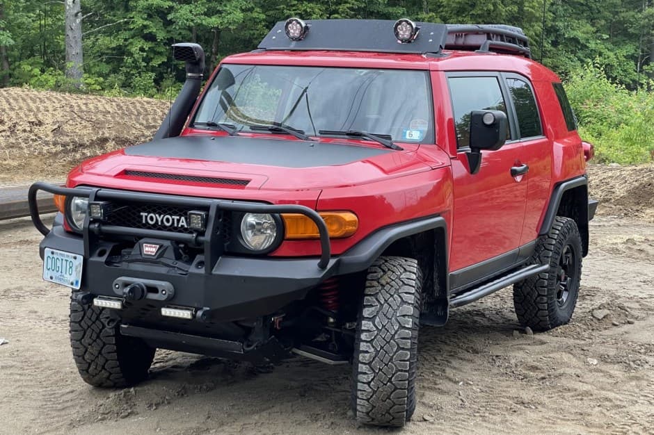 2012 Toyota FJ Cruiser sold for $26,250