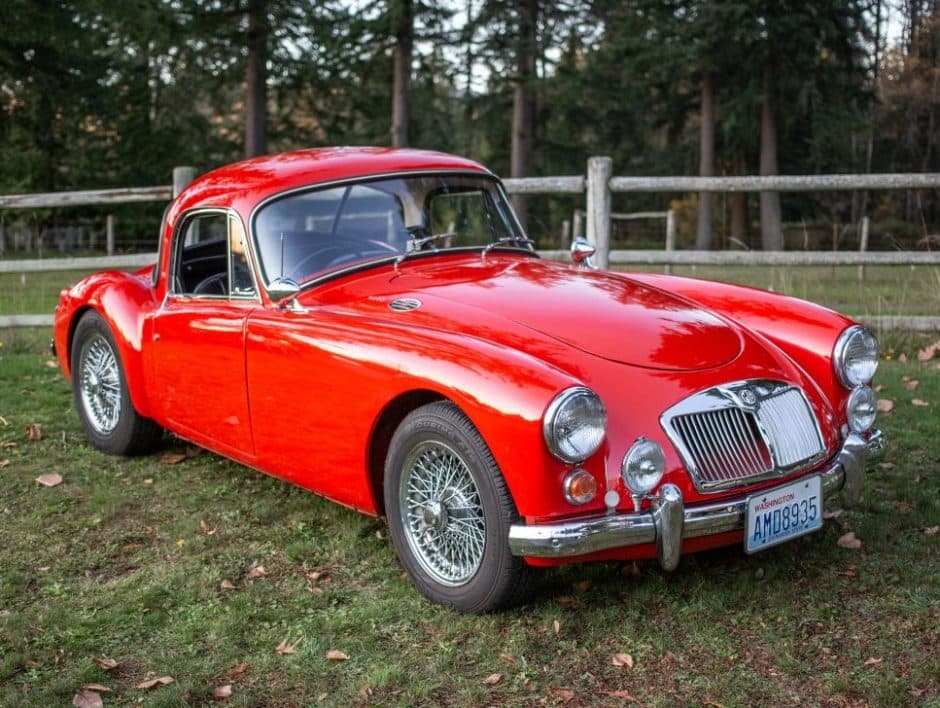 1959 MG MGA sold for $13,901