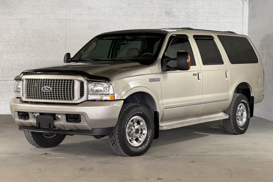 2004 Ford Excursion sold for $71,500