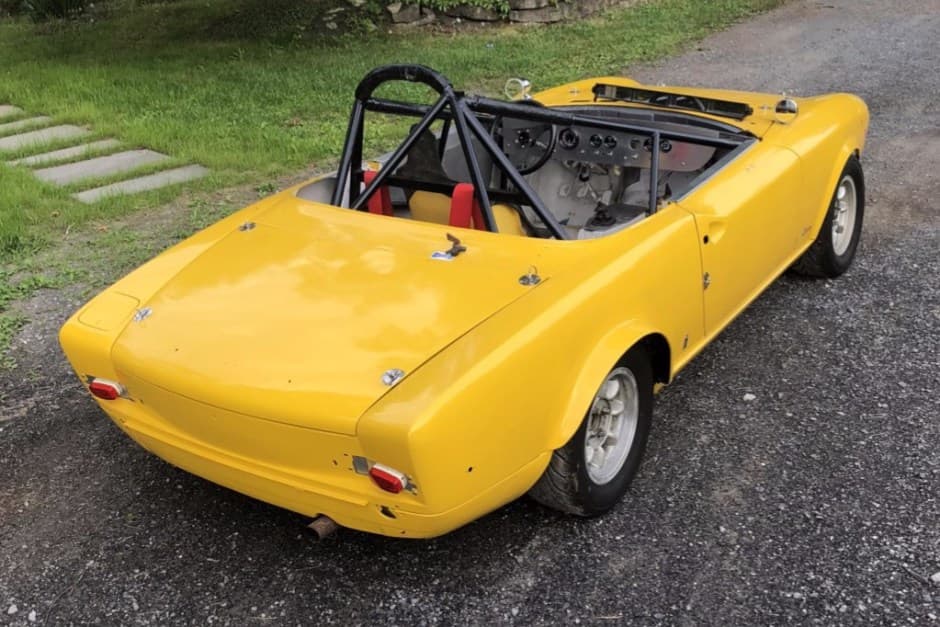 1968 Fiat 124 Spider (1966-1985) sold for $5,900