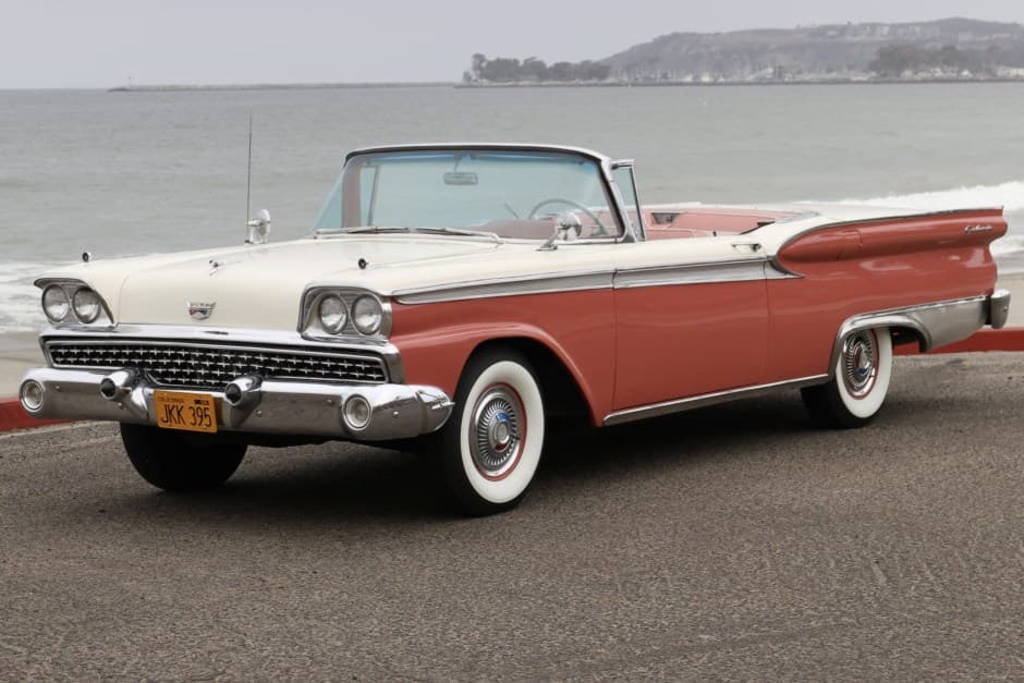 1959 Ford Galaxie sold for $40,000