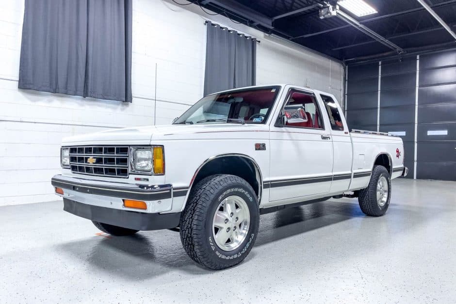 1988 Chevrolet S-10 (1982-1993) sold for $16,000
