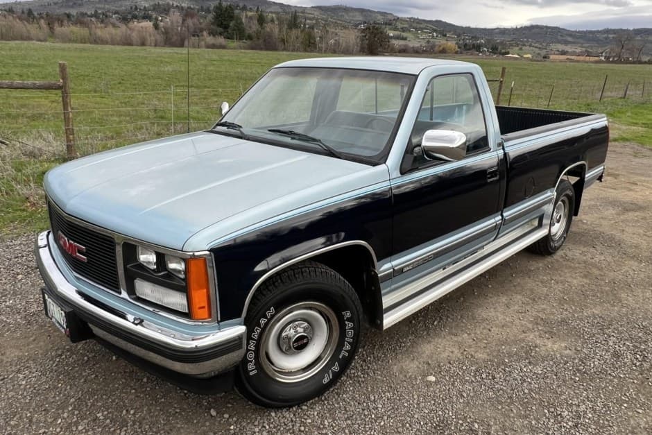 1989 GMC Sierra (GMT400 1988-2002) sold for $10,500