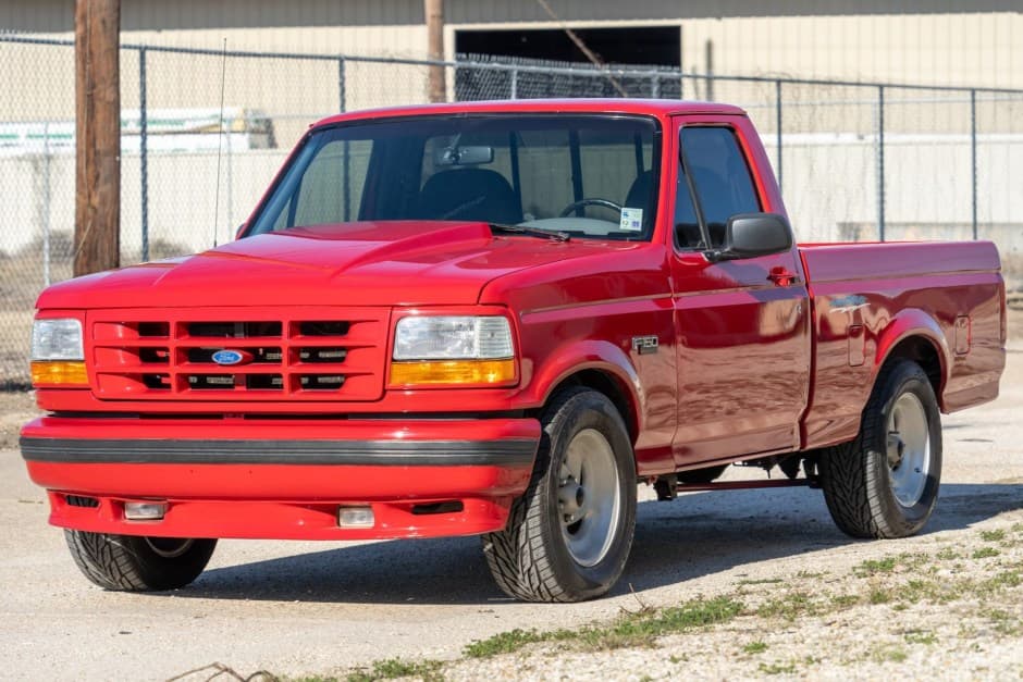 1994 Ford F-150 SVT Lightning sold for $15,750