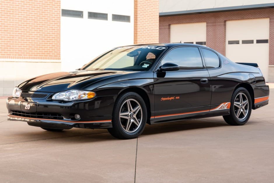 2005 Chevrolet Monte Carlo sold for $12,750