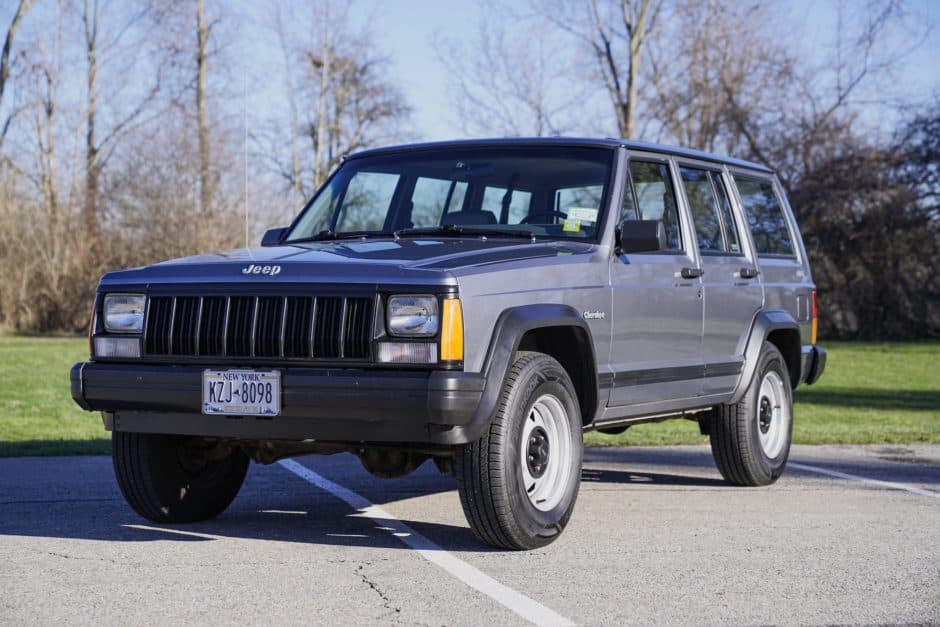 1994 Jeep XJ Cherokee sold for $20,889
