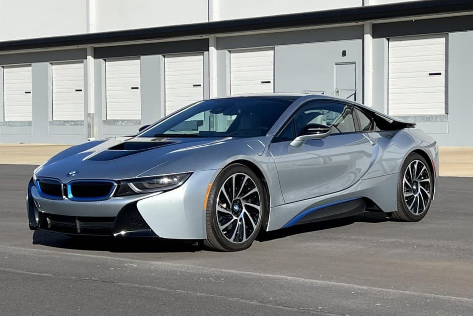 2014 BMW i8 sold for $62,000