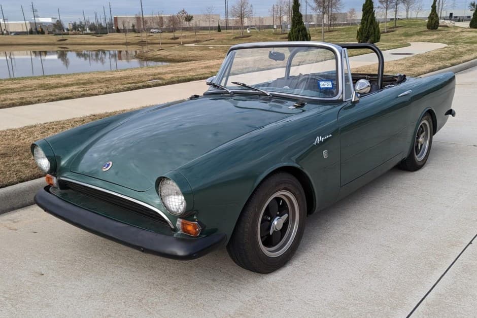 1967 Sunbeam Alpine sold for $7,500