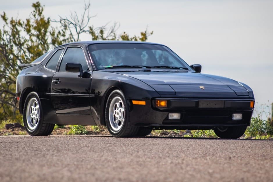 1986 Porsche 944 sold for $22,500