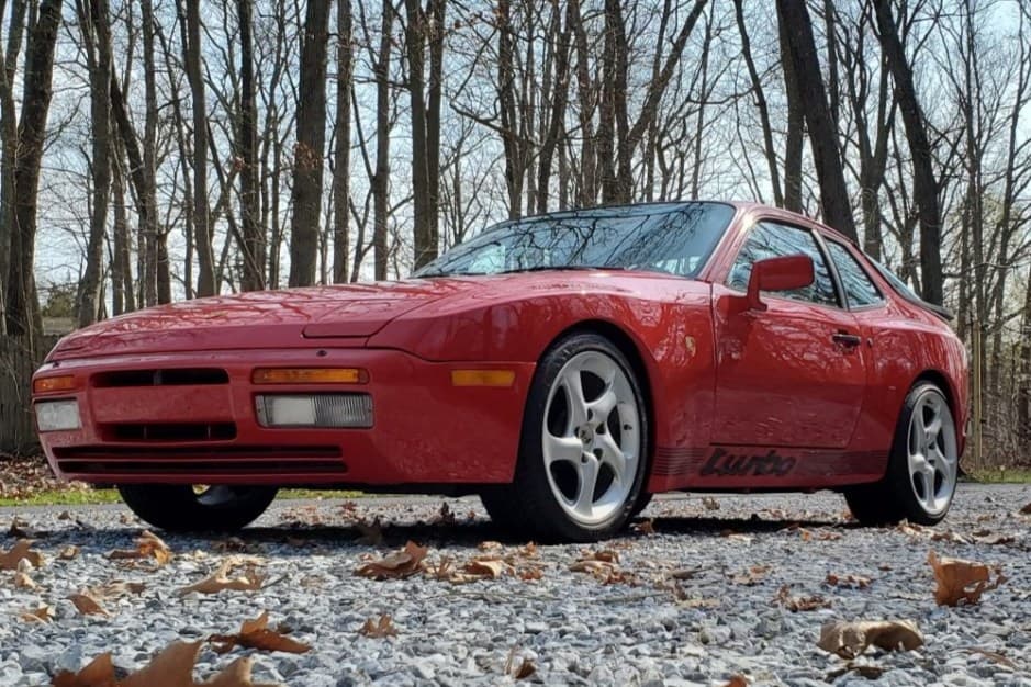1986 Porsche 944 Turbo sold for $21,000
