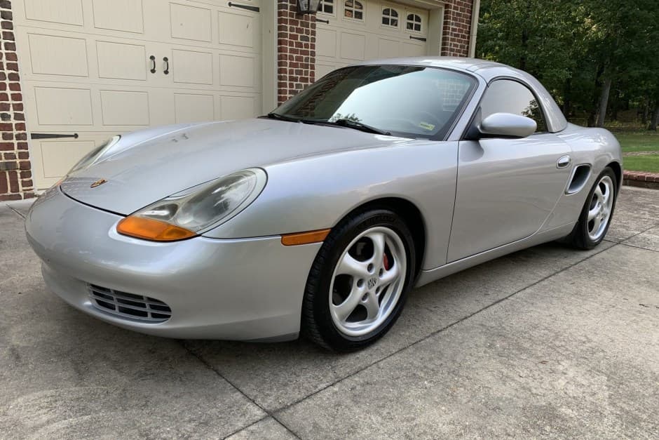 2000 Porsche 986 Boxster sold for $13,250