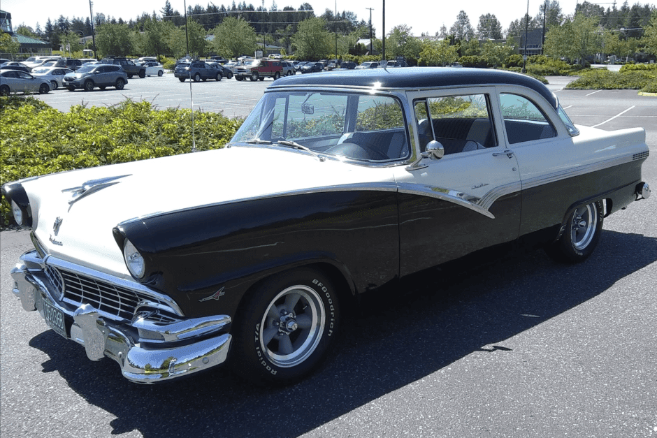 1956 Ford Fairlane sold for $23,250