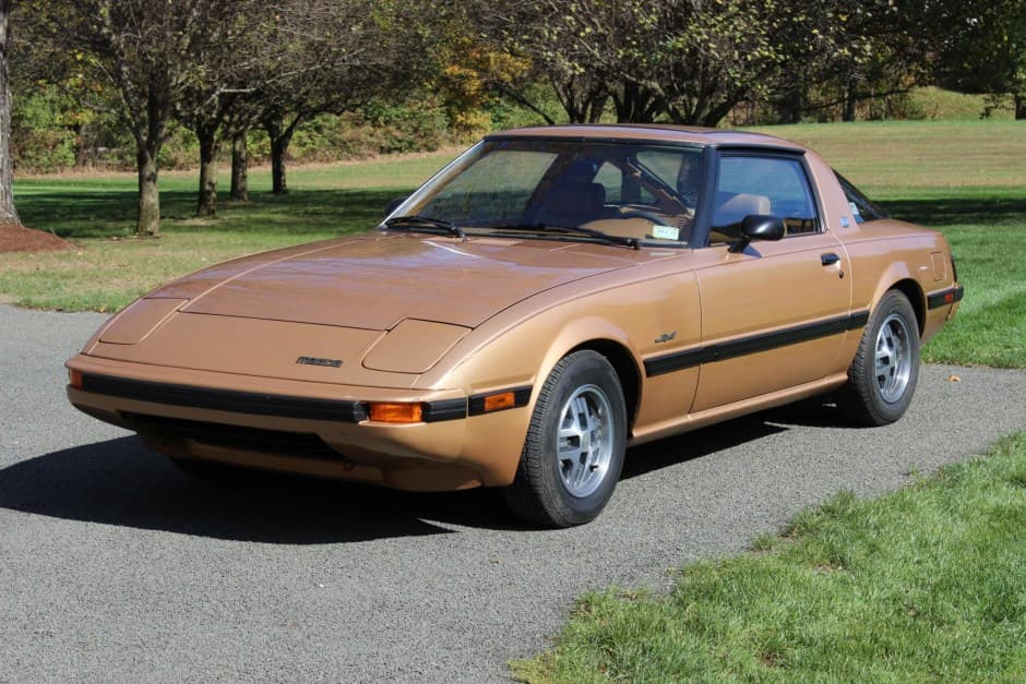 1983 Mazda RX-7 FB sold for $4,700