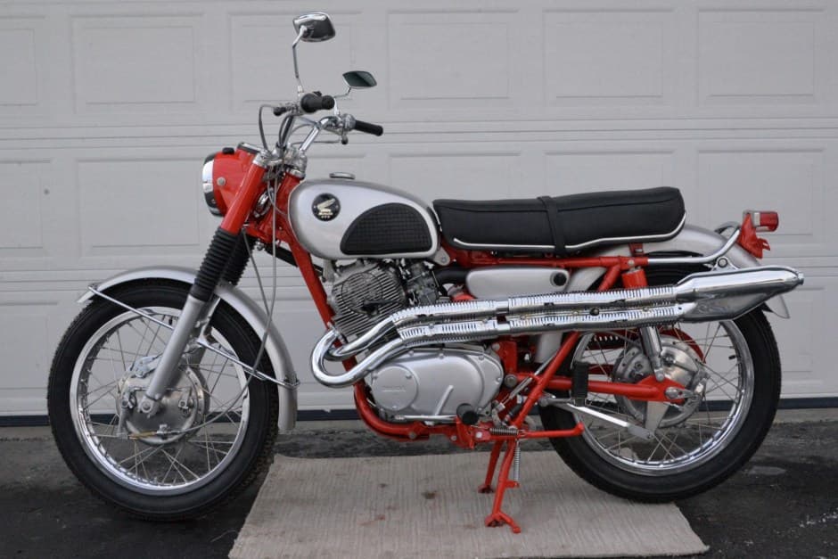 1967 Honda Dream, CB77 Super Hawk, & CL77 Scrambler sold for $10,000