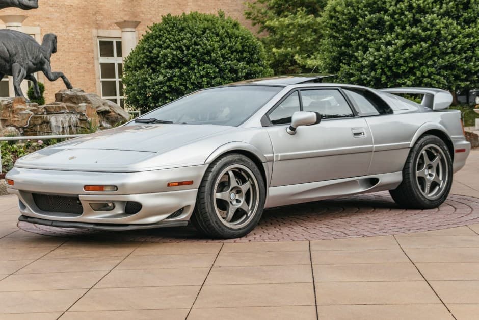 2000 Lotus Esprit sold for $52,000