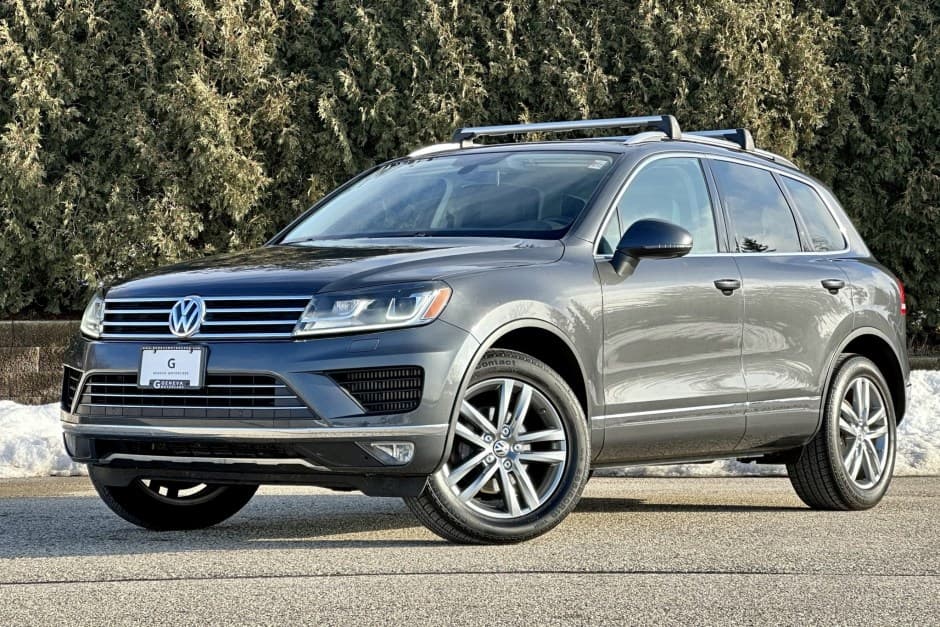 2016 Volkswagen Touareg sold for $34,000
