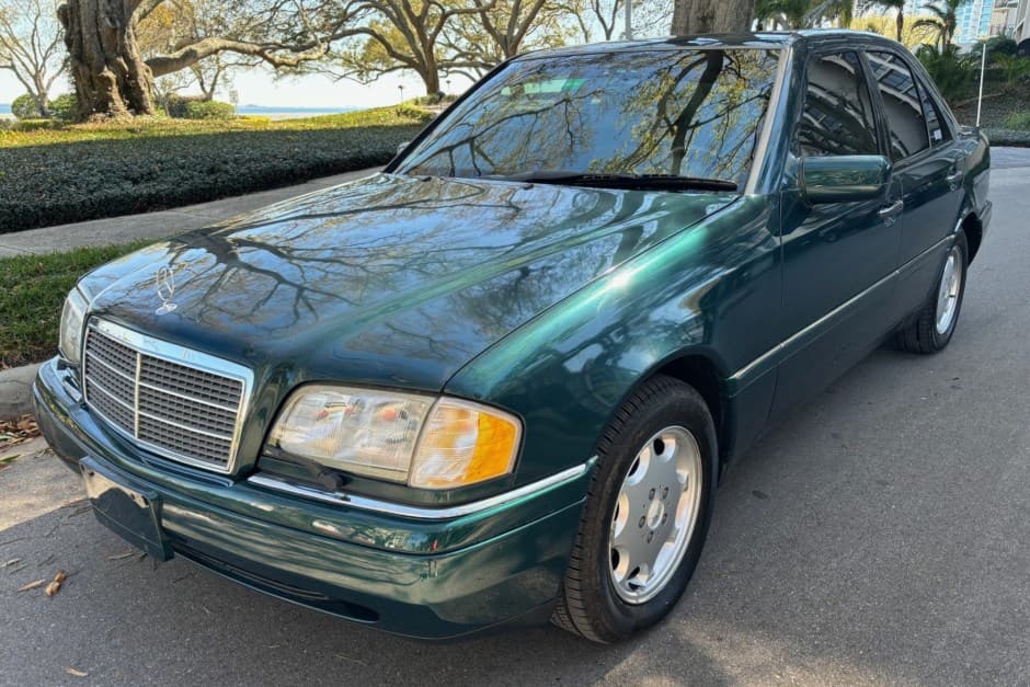 1997 Mercedes-Benz W202 C-Class sold for $8,988