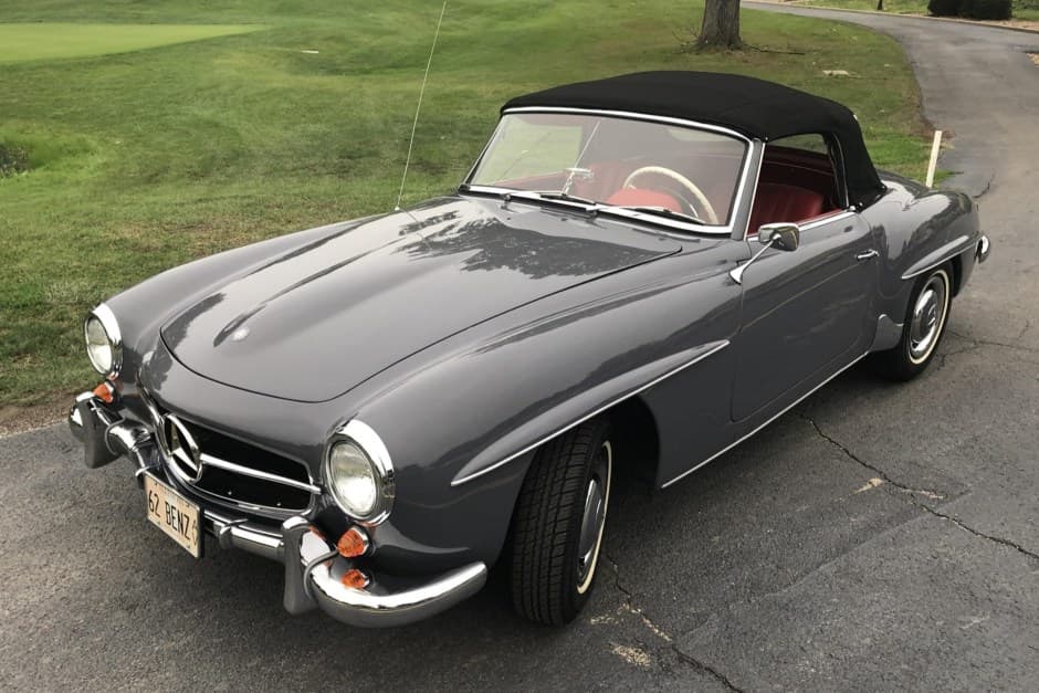 1962 Mercedes-Benz 190SL sold for $126,000