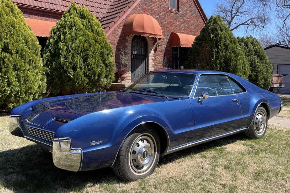 1966 Oldsmobile Toronado sold for $7,000