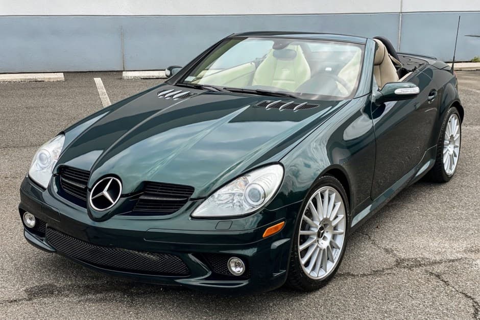 2005 Mercedes-Benz SLK-Class sold for $25,500