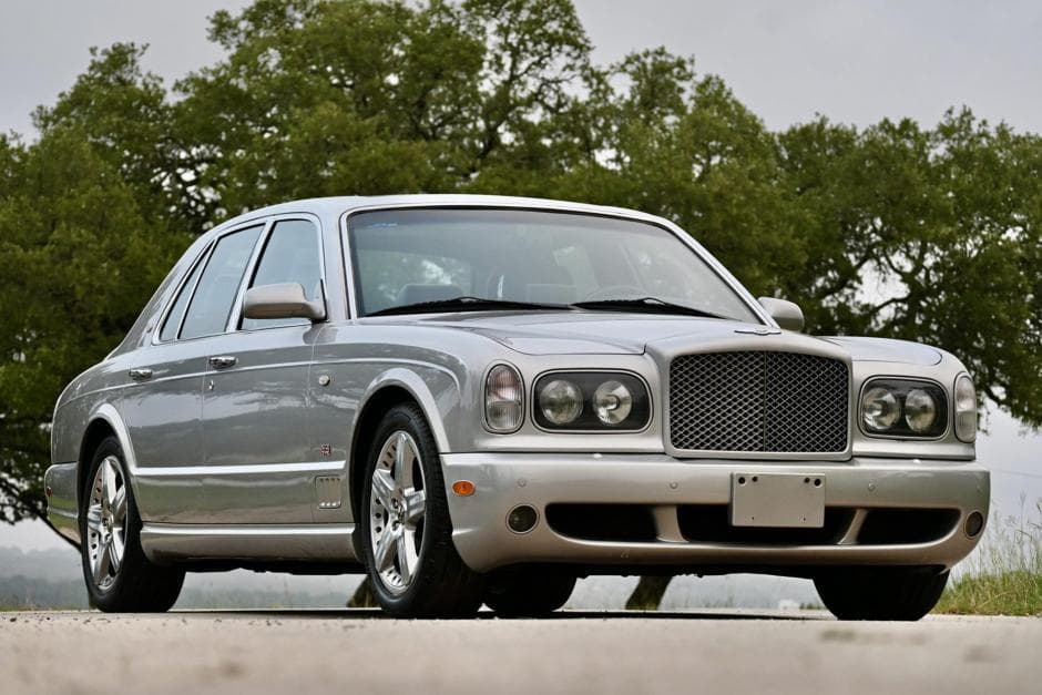 2004 Bentley Arnage sold for $29,000