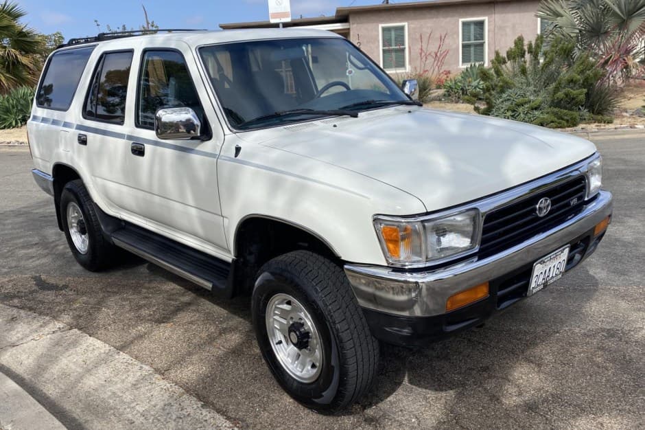 1992 Toyota 4Runner (N120) sold for $7,100