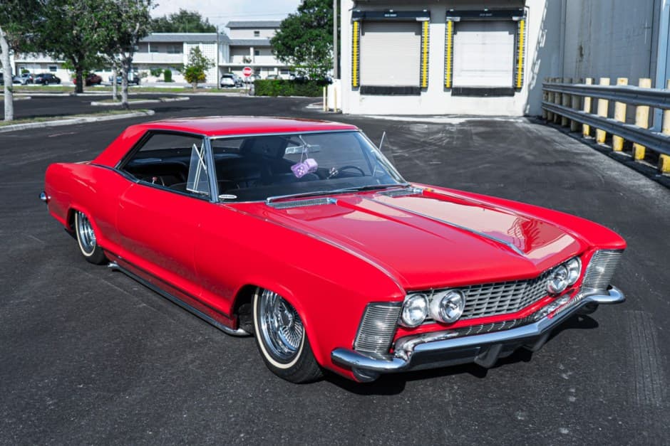 1964 Buick Riviera sold for $18,500