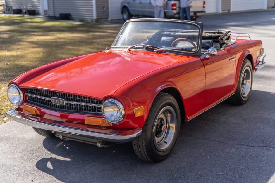 1971 Triumph TR6 sold for $9,700