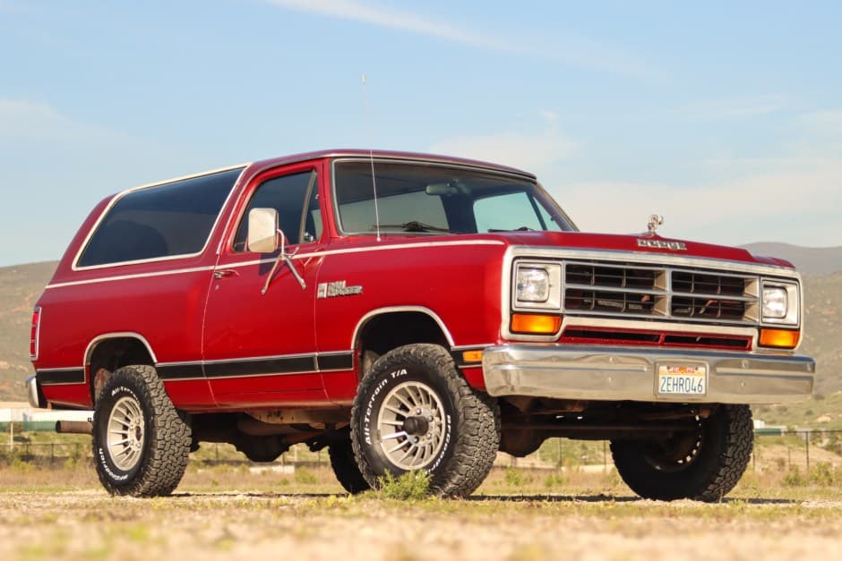 1987 Dodge Ramcharger / Plymouth Trail Duster sold for $16,750