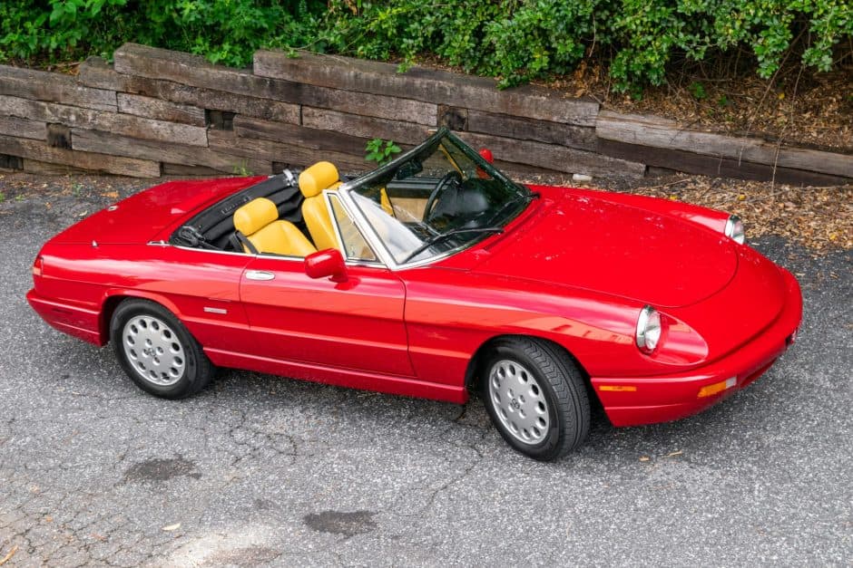 1993 Alfa Romeo 105/115 Spider Series 4 sold for $18,750