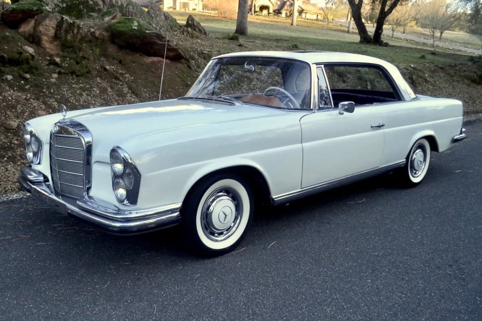 1961 Mercedes-Benz W111 Coupe & Cabriolet sold for $16,000