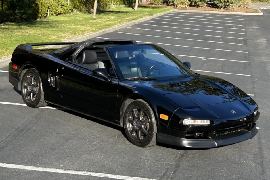 1996 Acura NSX NA1 sold for $80,000
