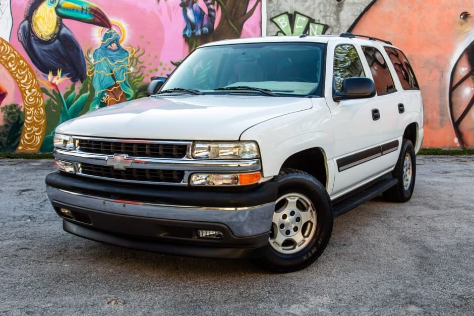 2005 Chevrolet Tahoe GMT800 sold for $8,505